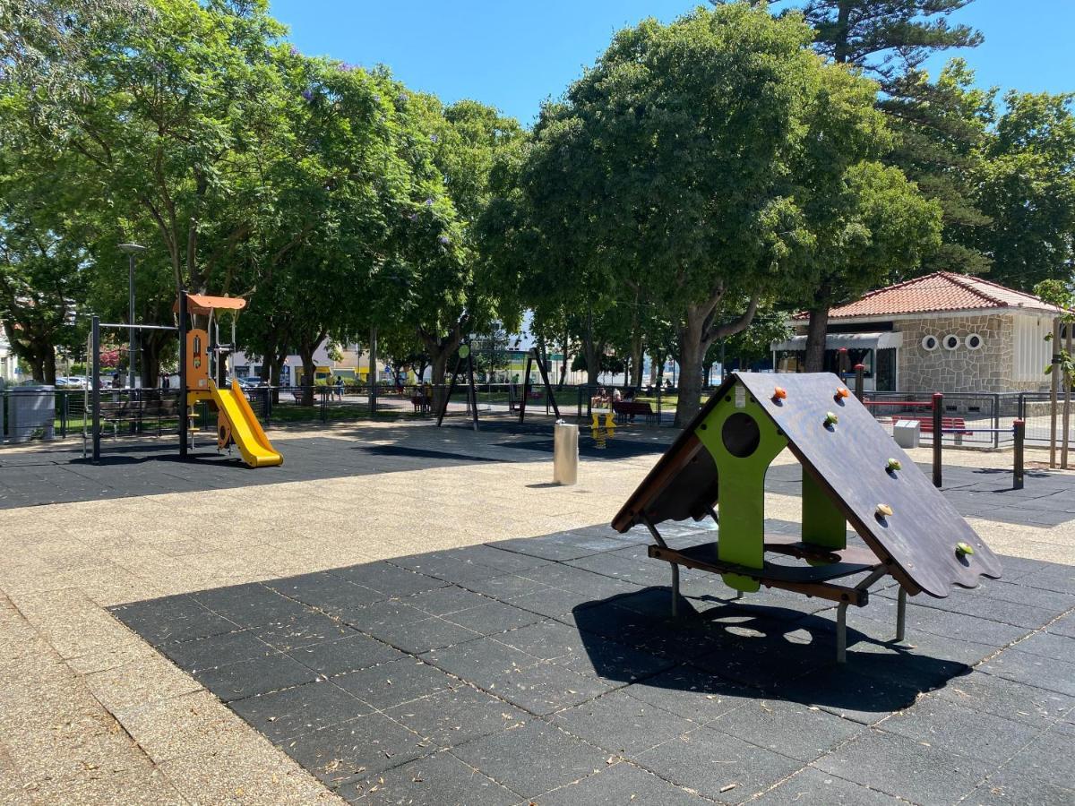 Apartamento 1 Quarto, Com Patio, Em Frente Praia Paço de Arcos Zewnętrze zdjęcie