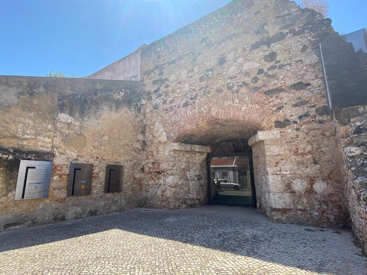 Apartamento 1 Quarto, Com Patio, Em Frente Praia Paço de Arcos Zewnętrze zdjęcie