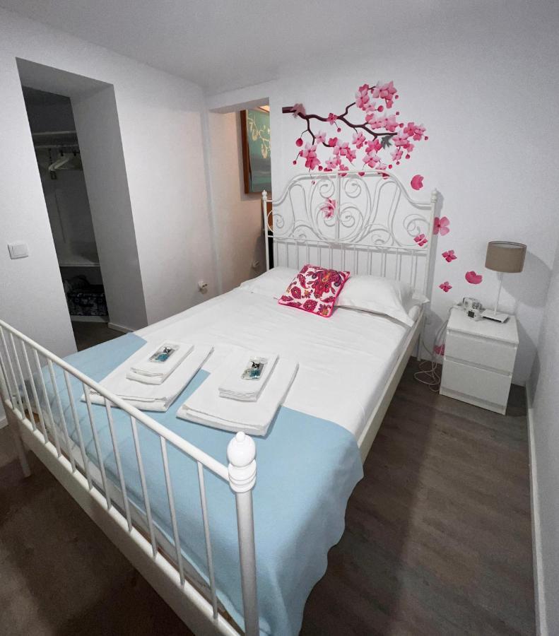 Apartamento 1 Quarto, Com Patio, Em Frente Praia Paço de Arcos Zewnętrze zdjęcie